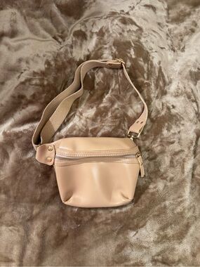 Neutral Beige Women’s Crossbody Belt Bag